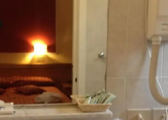 ホテル Nuovo Belvedere リミニ