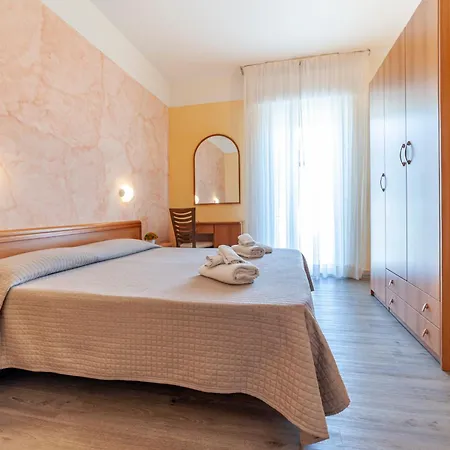 Отель Nuovo Belvedere 3*