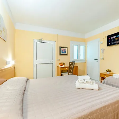 Nuovo Belvedere 3* Римини